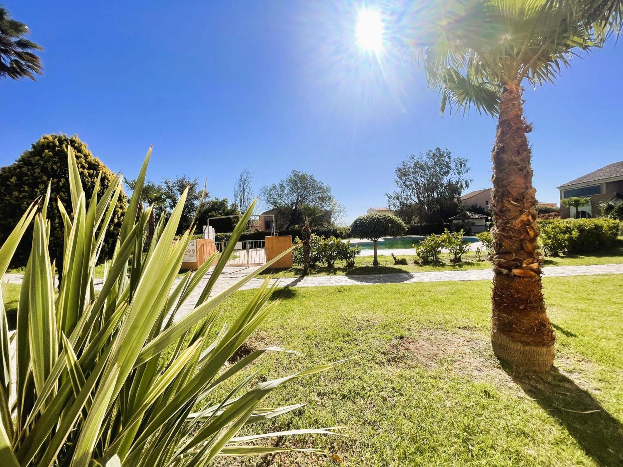 Residence Marine De Bravone Acces Plage, Piscine Linguizzetta 外观 照片